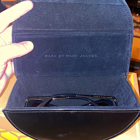 Marc by Marc Jacobs Sunglasses - Black - Never worn - Picture 6 of 6